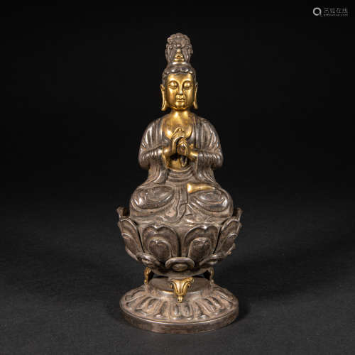CHINESE SILVER-GILT BUDDHA STATUE, LIAO DYNASTY