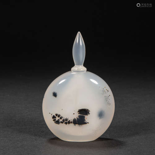 CHINESE AGATE SNUFF BOTTLE, QING DYNASTY
