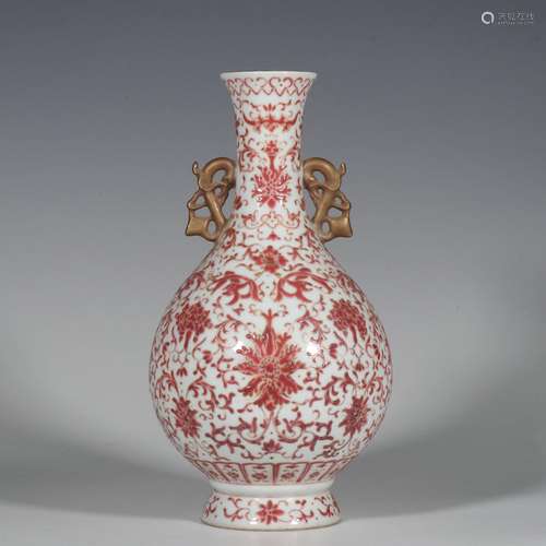 Enamel red material wrapped lotus amphora