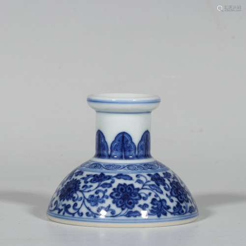 Blue and white lotus candle holder