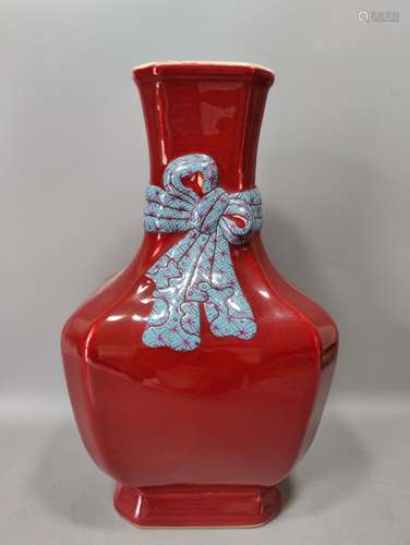 Red-glazed square bag vase