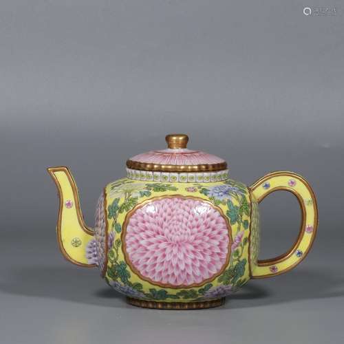 Pastel chrysanthemum teapot