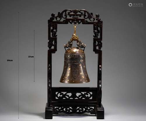 Copper dotted gold wall clock in the Qing Dynasty