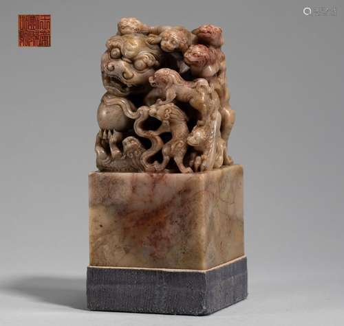 Shoushan stone lion seal of the Qing Dynasty