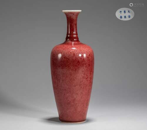 Qing Dynasty red glazed bottle