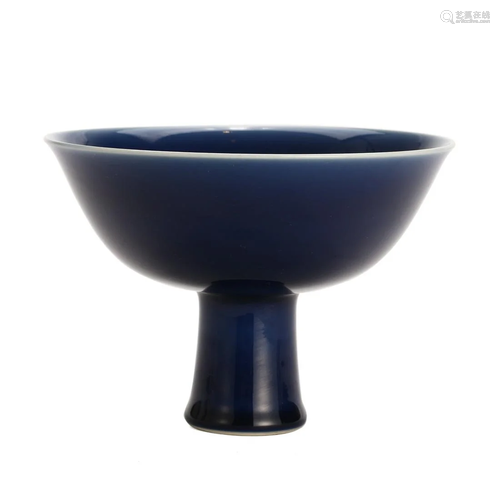 A BLUE-GLAZED STEM BOWL