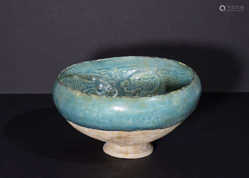 AN INTACT KASHAN TURQUOISE GLAZED LUSTRE POTTERY BOWL, 12TH ...