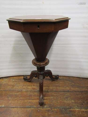 Victorian walnut trumpet shaped work box, the top of octagon...