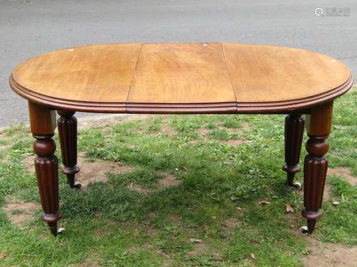 Victorian mahogany extending dining table with single additi...