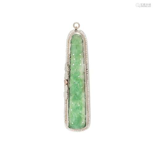 JADE AND SEED PEARL PENDANT/BROOCH