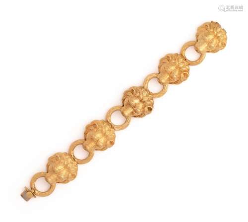 YELLOW GOLD LION HEAD BRACELET