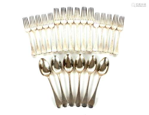 A part suite of George V silver flatware, probably by Daniel...