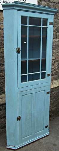 A vintage Georgian style pine floorstanding corner cupboard ...