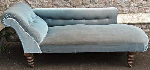 A late Victorian/Edwardian chaise lounge with scrolled back ...