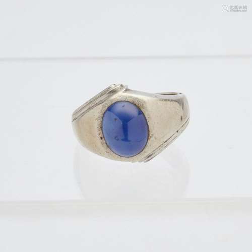 14K White Gold Star Sapphire Ring