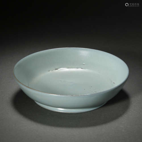 CHINESE SONG DYNASTY OFFICIAL WARE CELADON PLATE