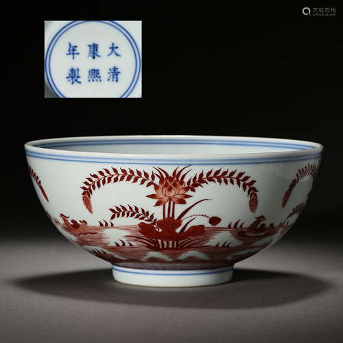 CHINESE QING KANGXI PERIOD FLORAL PATTERN BOWL