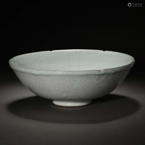 CHINESE SONG DYNASTY LONGQUAN OFFICIAL WARE BLUE GLAZED FLOW...