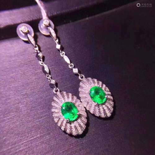 Emeralds Earring