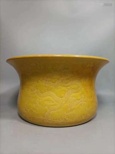 Yellow glaze water bowl