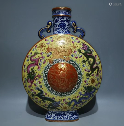 A Porcelain MoonFlask Vase