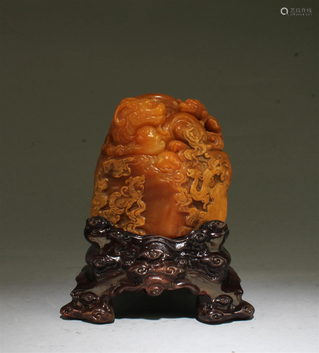 A Carved TianHuang Soapstone Seal