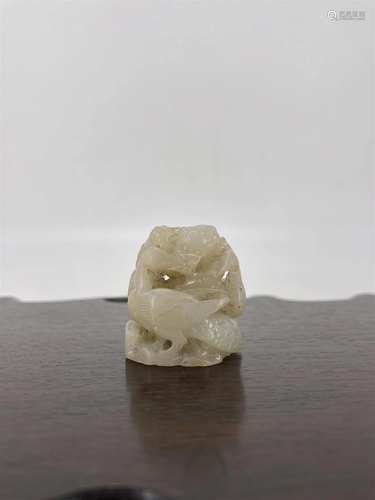 Carved white jade egret finial