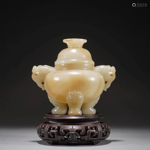 White jade tripod censer with cover