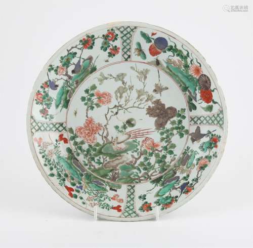 A Chinese Famille Verte Charger. Qing dynasty, Kangxi period...