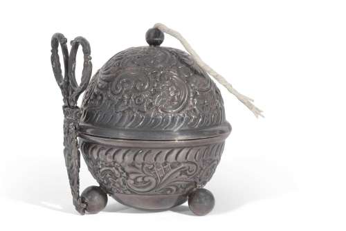 Late Victorian spherical string holder with embossed floral ...