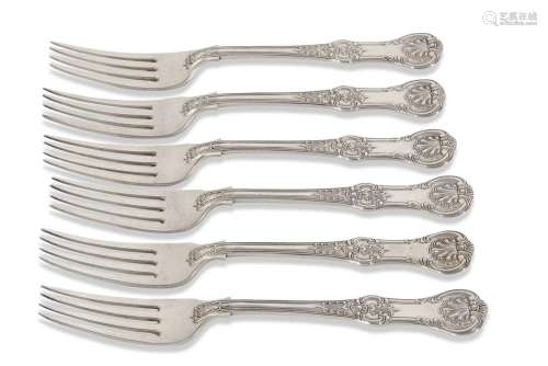 A heavy set of six Edwardian table forks in double struck ki...
