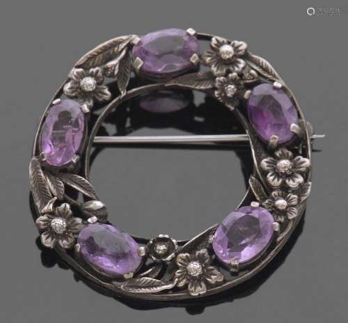 Attributed to Sybil Dunlop, Arts & Crafts garland brooch...