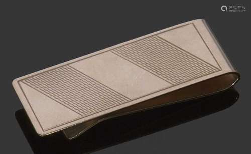 9ct gold money clip, plain polished with engine turned decor...