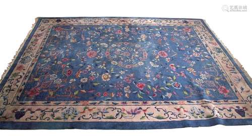 Early 20th century Peking wool carpet decorated with stylise...