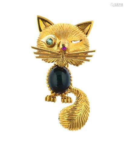 VAN CLEEF & ARPELS<br />
Broche “chat malicieux” en or. ...