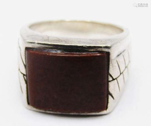 T & C MARKED MEN S STERLING RING WITH BROWN