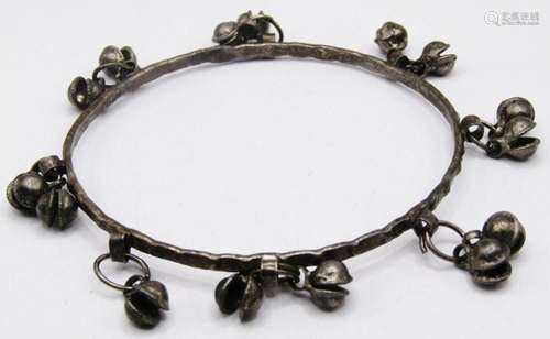 VINTAGE STERLING BANGLE WITH DANGLY BALL