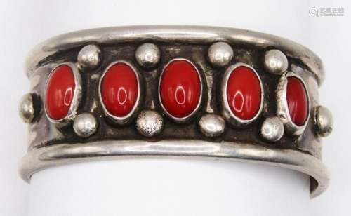 CHUNKY SOUTHWESTERN STERLING CUFF WITH