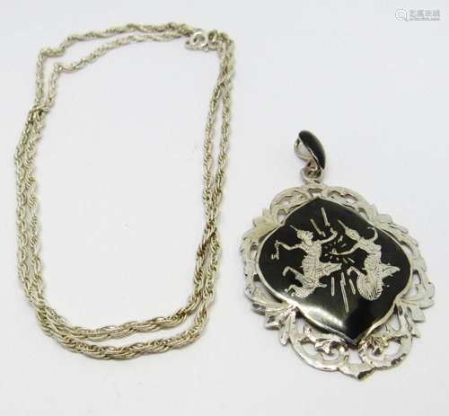 LOOKS NEW! SIAM STERLING PENDANT WITH CHAIN