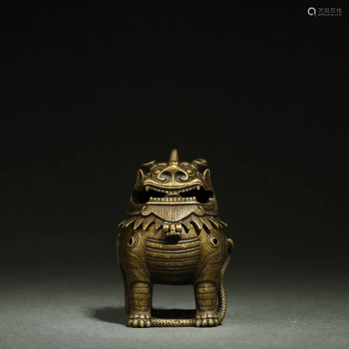 Japanese Showa period bronze lion censer