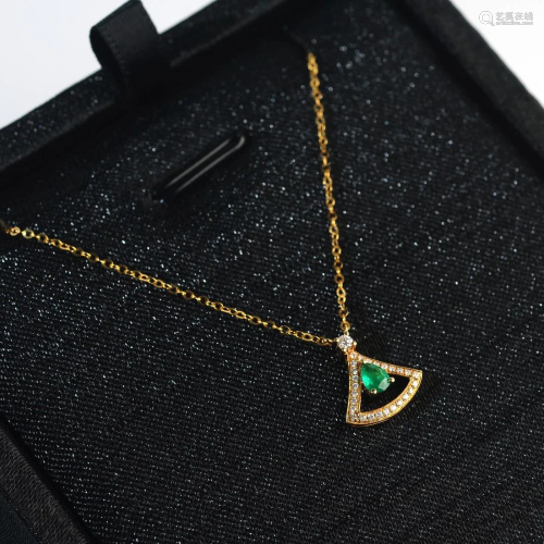 18k Gold Emerald Necklace Pendant