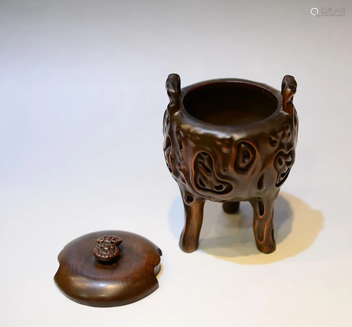 A boxwood incense burner