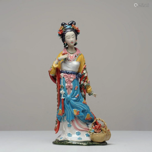 Chinese Ceramic Sculpture Ladies - Second Half of the 20th C...