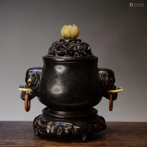 Qing Dynasty Hardwood Incense Burner Sculpture