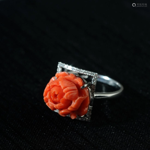 18k Yellow Gold Red Coral Ring