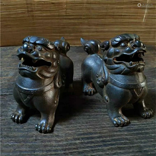 Pair of Japanese Meiji lion sculptures