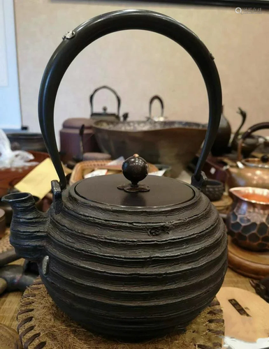 Japan Showa period iron teapot