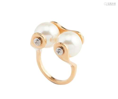 LOUIS VUITTON, SPEEDY FAUX PEARL RING