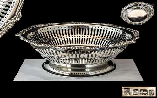 Edwardian Period 1907 - 1910 Large and Impressive Sterling S...