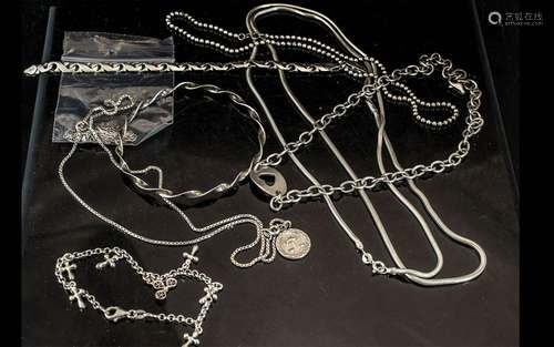 A Good Collection of Vintage Sterling Silver Jewellery, comp...